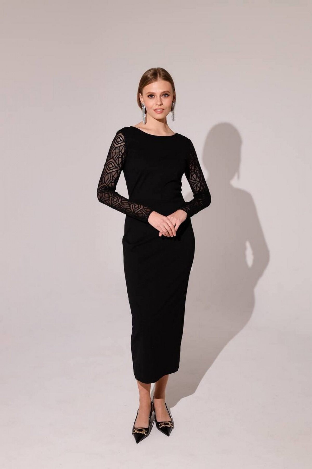 Платья для девушек стильные. Красивая одежда для девушек. Платье для невысоких фото. Платье для невысоких фото. Красивые коктейльные платья.