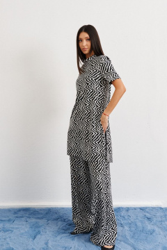 Джемпер прямого кроя с анималистическим принтом ANNETE A674 - фото 1