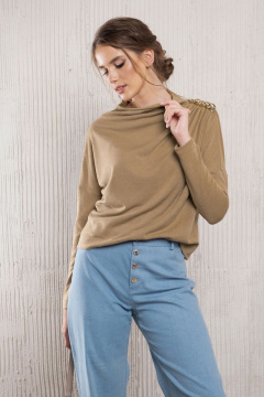 Бежевый трикотажный джемпер асимметричного кроя с воротником-стойкой Avanti С-116 - фото 4