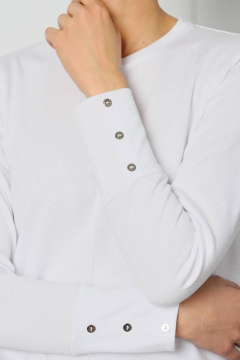 Белый полуприлегающий джемпер с складкой и пуговицами Femme & Devur 30267 2.2F(170) - фото 4