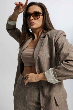 Коричневый костюм из текстиля с зауженными брюками и удлиненным жакетом Mislana С910 - фото 5