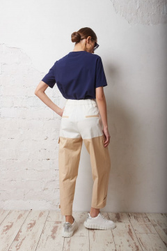 Брюки на каждый день из бежевой и белой ткани DAVYDOV 9179 - фото 4