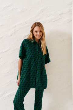 Летний комплект брюки и рубашка из трикотажа с принтом ANNETE A4130/2 - фото 2