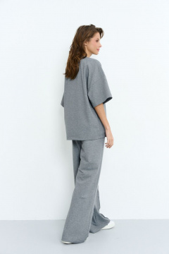 Трикотажный костюм из джемпера и брюк с наклонными карманами Luitui R4025 серый - фото 5