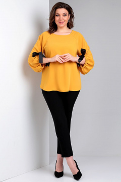 Демисезонная блуза с ажурным рукавом реглан и люверсами Таир-Гранд 62421 горчица - фото 1