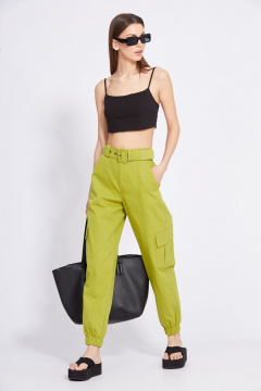 Брюки-карго прямые из тонкого джинса с ремнем EOLA 2391.01 лайм - фото 1