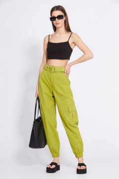 Брюки-карго прямые из тонкого джинса с ремнем EOLA 2391.01 лайм - фото 3
