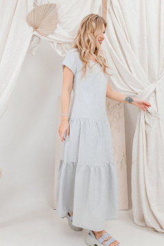 Летящее платье с валанами и съемной вышивкой AMORI 9656 светло-серый - фото 4