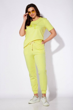 Летний спортивный комплект: футболка и брюки с вышивкой TAiER 1195 желтый - фото 1