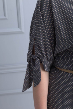 Платье шифон из легкой ткани с поясом и регланом Anelli 670 серый+горох - фото 2