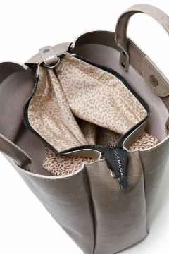 Серая сумка из экокожи с тремя отделениями и съемным ремнем Galanteya 45022.23с414к45 серо-бежевый - фото 5