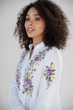 Белая удлиненная рубашка с вышивкой и рукавами-рулон Urs 21-632-1 - фото 4