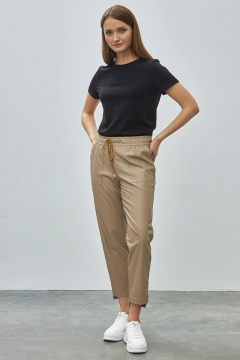 Бежевые брюки на каждый день из легкого текстиля Femme & Devur 9775 2.29F(164) - фото 1