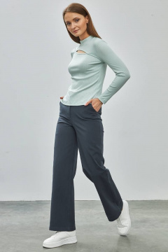 Джемпер с разрезом у горловины и облегающий крой Femme & Devur 30711 1.15F(170) - фото 5