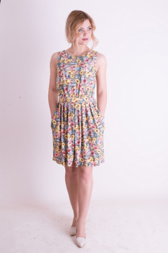 Платье с поясом на резинке и юбкой в складки без рукавов Mita ЖМ733 цветы - фото 1