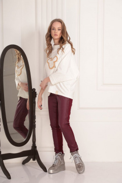 Бежевый свитшот с игривой вышивкой и сетчатым украшением AMORI 6192 молоко - фото 2