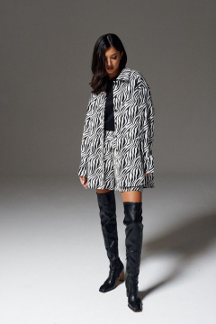 Круглогодичная черная рубашка с анималистичным принтом ANNETE A739 - фото 3