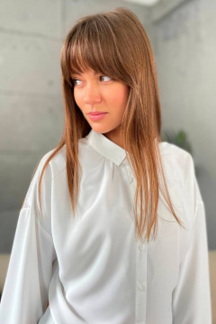 Белая деловая блуза с разрезами и длинным рукавом Rumoda 2142 молочный - фото 3