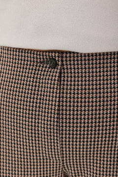 Брюки классические зауженные из трикотажа с высокой посадкой Femme & Devur 90020 1.32BF(164) - фото 3