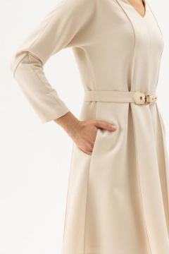 Платье с рельефными швами и поясом из трикотажа для офиса Femme & Devur 80228 1.2F(170) - фото 4