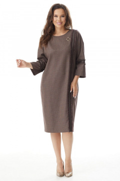 Коричневое платье свободного силуэта с разрезом и тесьмой Магия моды 2329 коричневый. - фото 4