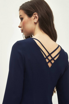 Демисезонное платье с V-образным вырезом и спинными лямками Femme & Devur 80257 1.23F(170) - фото 2