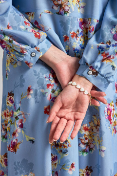 Летнее платье полуприлегающего силуэта из вискозы с V-образным вырезом Femme & Devur 80283 1.32F(170) - фото 3