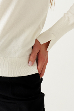 Джемпер базовый с горловиной из трикотажа на каждый день Ketty К-16340 молоко - фото 3