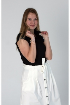 Топ из трикотажа приталенного силуэта с коротким воротником Mita ЖМ1054 черный - фото 1