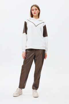 Костюм из кожи и экокожи с свободным кроем FAMA F03-0203 браун/молочный - фото 1