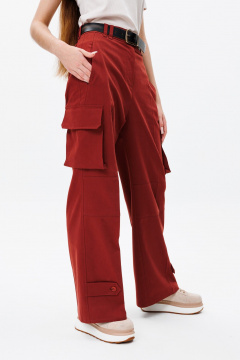 Карго брюки мешковатого силуэта с накладными карманами FAMA F04-0203B бордовый - фото 3