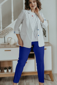 Комплект из белого льняного жакета, брюк и блузы Ольга Стиль С-707/1 василек - фото 2