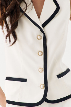 Летний белый костюм жилет и укороченные брюки из текстиля RINKA 1256 молочный - фото 5