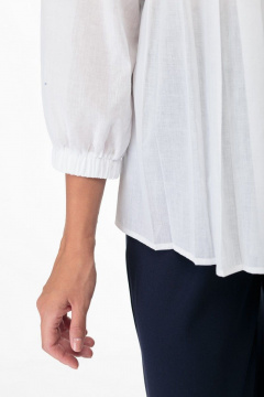 Демисезонная хлопковая блуза с кружевами и сборками Anelli 848 белый - фото 5