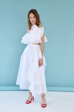 Блузка полуприлегающего силуэта на бретелях с воланами AG Green G517/3 белый - фото 5