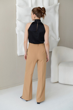 Широкие брюки с стрелками и карманами из костюмной ткани HELEN BIRCH B008 кэмел - фото 2