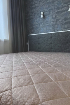 Покрывало домашнее стеганое из полиэстера в коричневом цвете Файбертек П.240х210.ПЭ.LATTE - фото 2