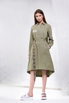 Платье из текстиля зеленое для летнего образа Motif 1129 олива - фото 1