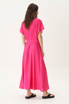 Платье с запахом из вискозы с поясом и свободным кроем Fantazia Mod 4799 фуксия - фото 5