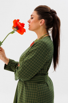 Элегантное изумрудное платье с поясом и разрезом Anelli 1314 аспарагус - фото 5