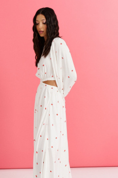 Платье полуприлегающего кроя из белого текстиля с ягодным принтом ANNETE A3574 - фото 2