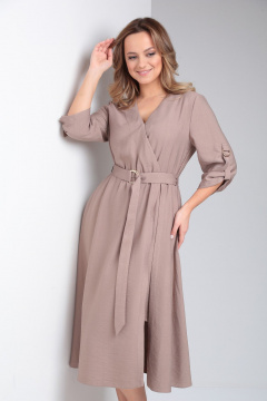 Платье деловое из вискозы с запахом и поясом AMORI 9795 капучино - фото 2