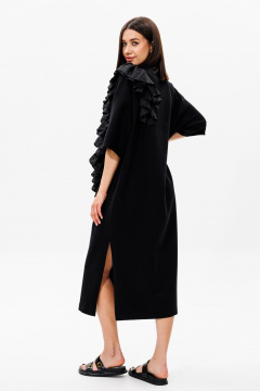 Платье oversize из хлопка с ассиметричной рюшей и разрезом Ларс Стиль 912 черный - фото 3