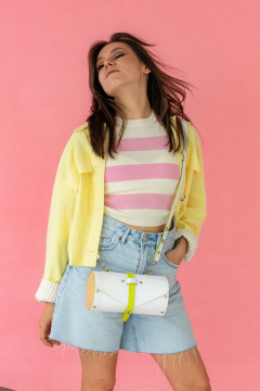 Кожаная сумка через плечо с деревянными вставками, белая Because TUBUS_WHITE_NEON - фото 4