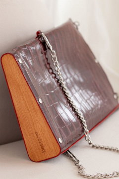 Кожаная сумка через плечо с деревянными вставками, красная Because LONG_BORDO CROKO - фото 1