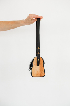 Кожаная сумка через плечо, черная, с деревянными вставками Because NIKOL BLACK CROCO - фото 2