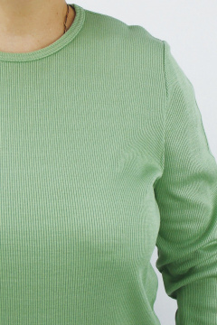 Джемпер на каждый день из трикотажа хлопка в зеленом цвете Полесье С1954-24 4С0711-Д43 158,164 зеленый_агат - фото 3