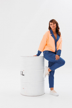 Джинсовый костюм с жакетом и зауженными брюками на каждый день Mubliz 185 оранж - фото 4