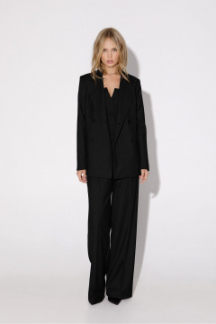 Деловой костюм 3-ка из вискозы с жакетом, топом и брюками PiRS 4915 черный - фото 3