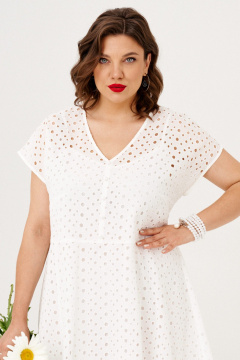 Легкое летнее белое платье-рубашка с спущенными плечами и поясом Almirastyle 371 - фото 4